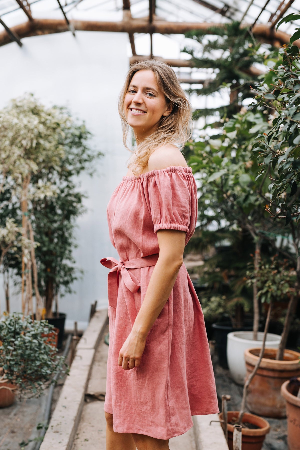 Ottilie Pink Linen Dress — view 4