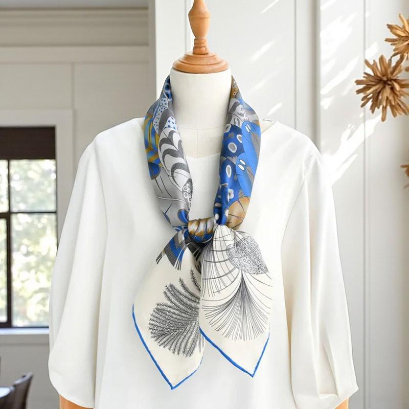 Coco Gray Scarf — view 4