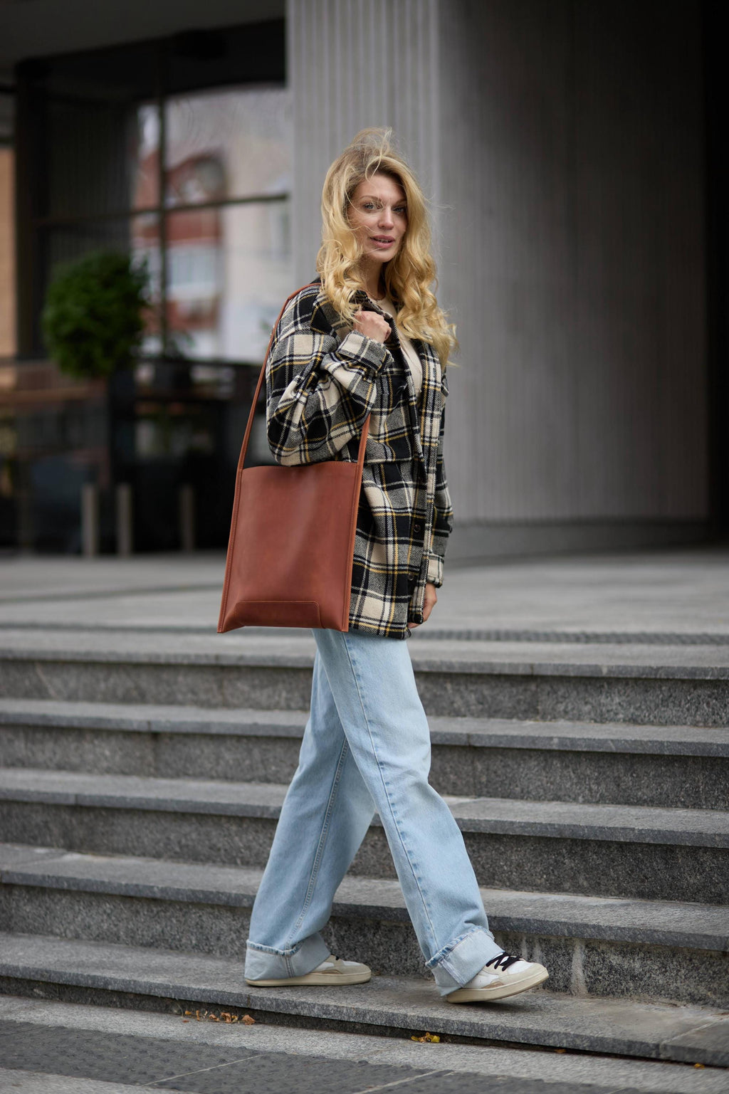 Dora Brown Leather Tote Bag — Wakefield's