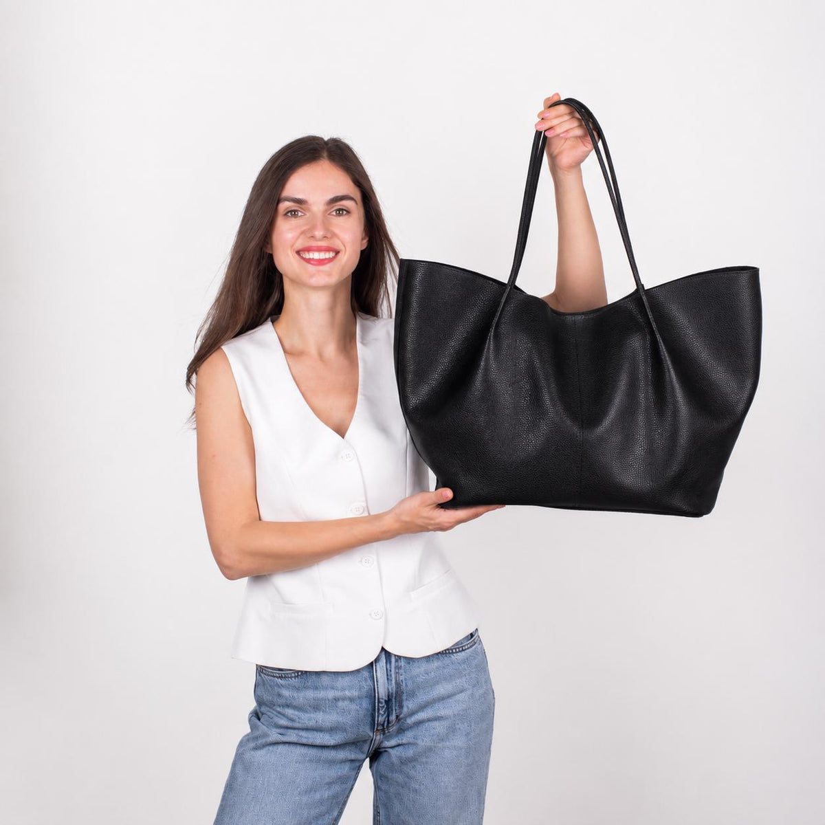 Celia Black Leather Tote Bag — Wakefield's